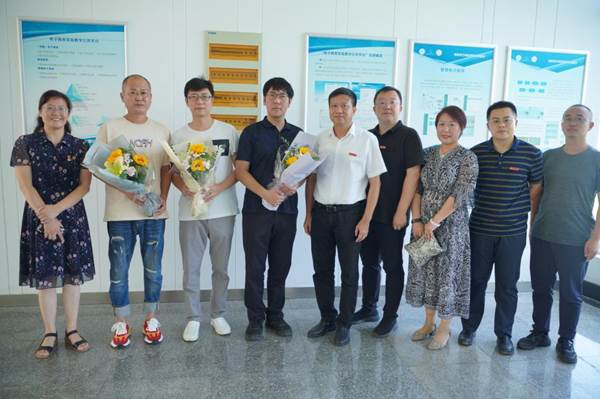 http://xinwen.nufe.edu.cn/__local/E/FB/CA/4D1B00B02D13B5EA6E3D6D7C272_1D0448CD_1AE8E.jpg
